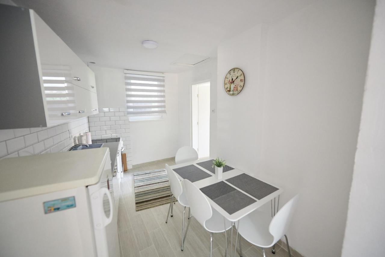 Lovely House Apartment SJJ Exteriör bild